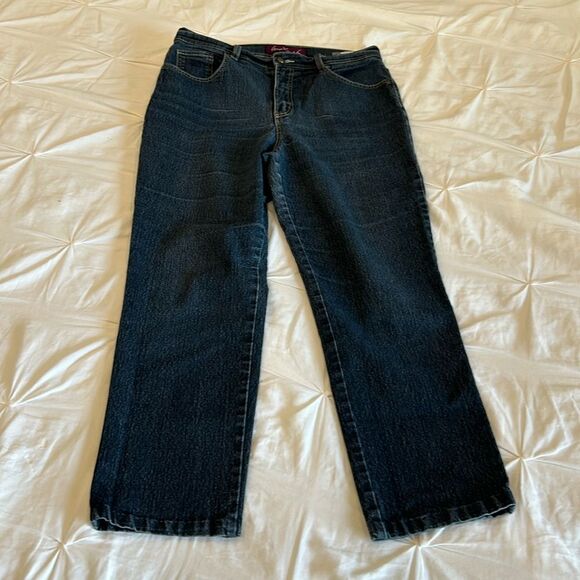 Gloria Vanderbilt Amanda Women's High Rise Mid Wash Denim Jeans Size 12 Average - Picture 1 of 12